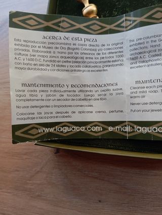 Joya: Mini espada dorada precolombina