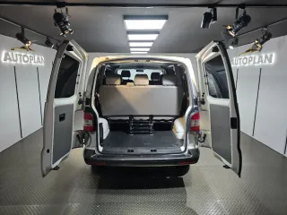 VOLKSWAGEN TRANSPORTER KOMBI PRO 2.0 BiTDI DSG 180