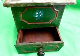 Molinillo Café Antiguo de Lata Pintada