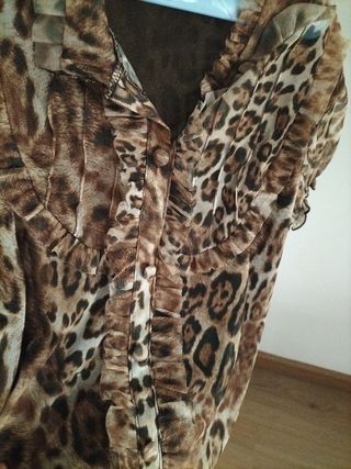 Blusa leopardo talla L