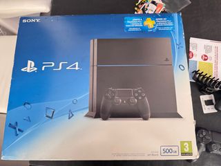 PS4 (PlayStation 4) 500GB Jet Black