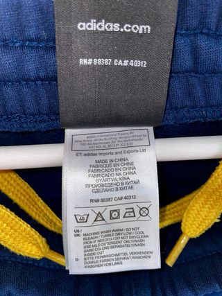 Chandal Adidas Performance Essentials. Estilo Sportswear Retro 2010’s Unisex