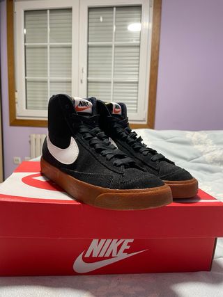 Nike Blazer Mid '77 Suede - Negro/Marrón