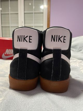 Nike Blazer Mid '77 Suede - Negro/Marrón