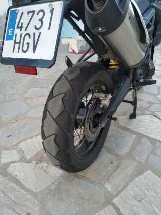 triumph tiger xc 800.