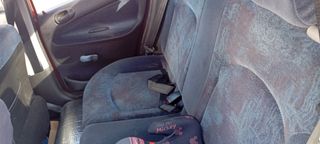 Peugeot 206 año 1999.