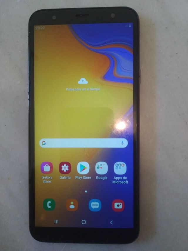 Teléfono Samsung J4 Plus Dorado