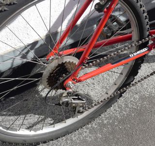 Mountain bike - Otec Shimano TY22 - talla M 