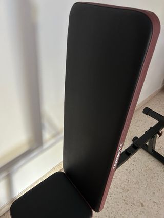 Cinta correr Reebok ZT4.0 y banco musculación.