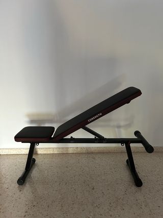 Cinta correr Reebok ZT4.0 y banco musculación.