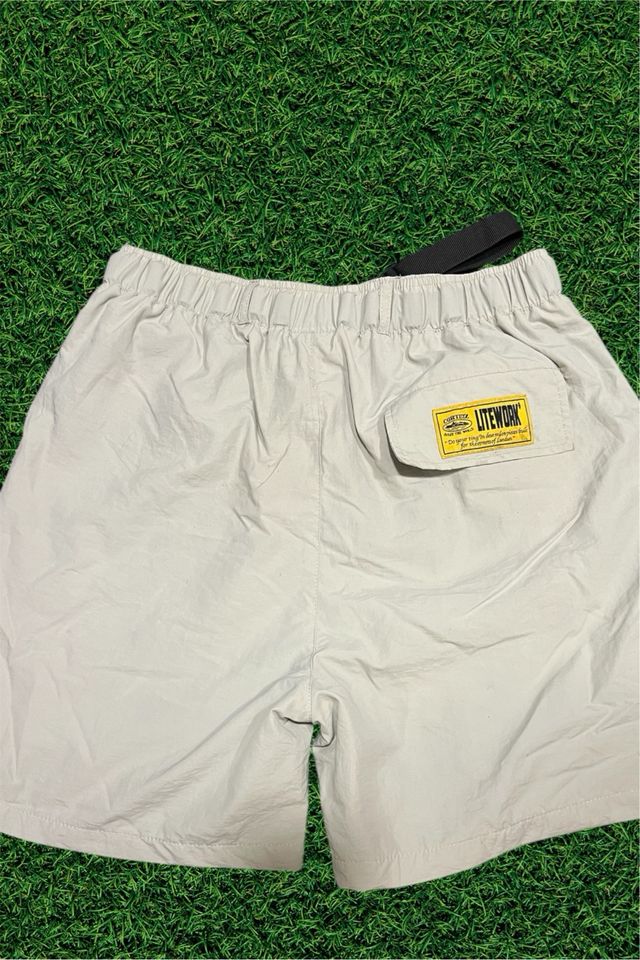 Shorts Corteiz Beige Litework - Estilo Urbano