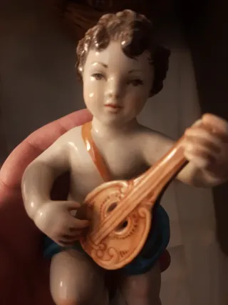 Figura ángel músico antigua. Navidad