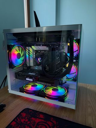 PC Gamer RGB - Torre Blanca