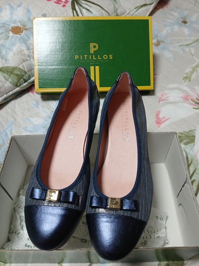 Pitillos-Zapatos con pkñ cuña azul marino