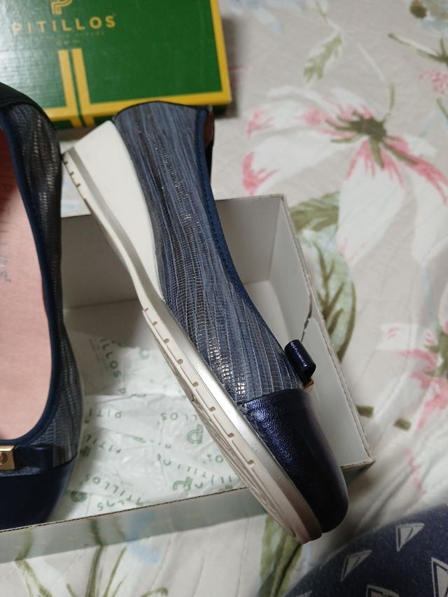 Pitillos-Zapatos con pkñ cuña azul marino
