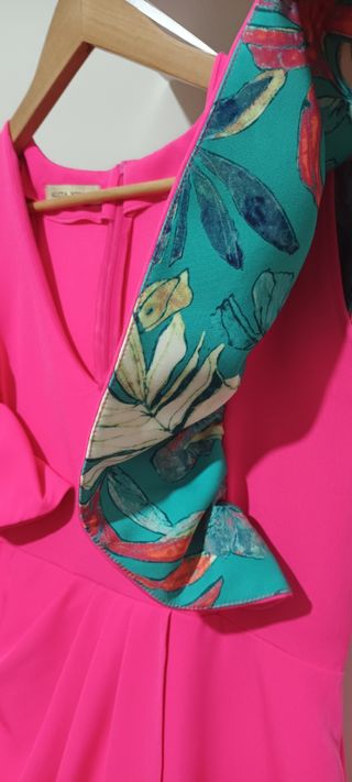 Vestido midi rosa fucsia