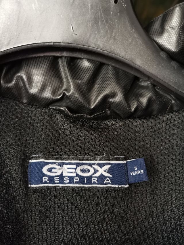 Piumino Geox bimbo nero 5 anni