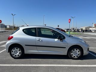 Peugeot 207 2009