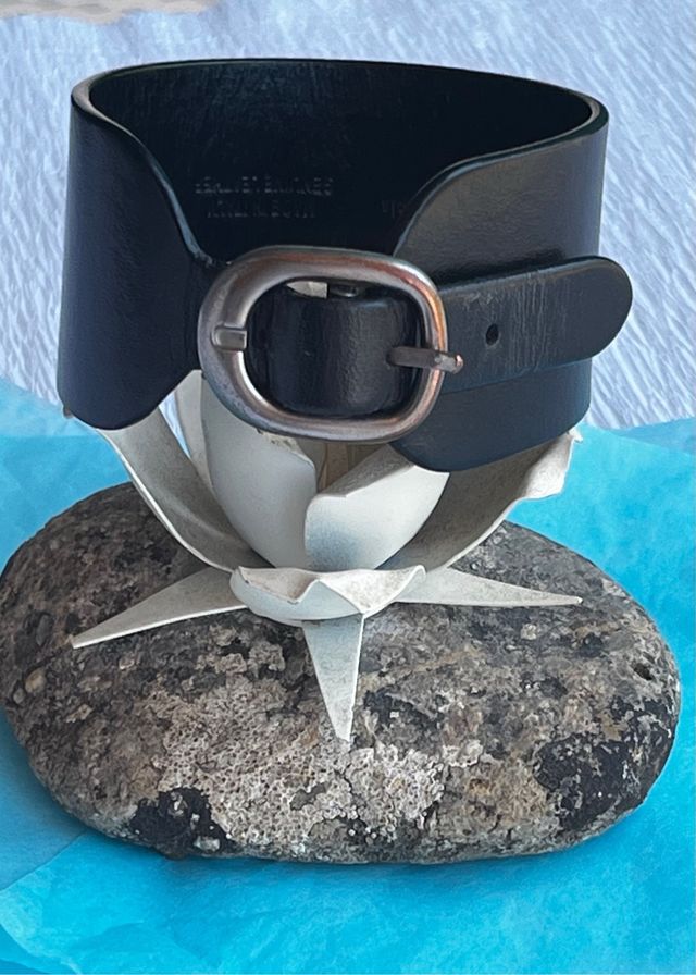 Bracciale vintage in autentico cuoio Margiela.