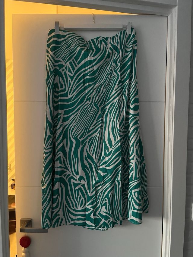 Falda midi cebra verde-blanca