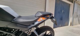 KTM Duke 125cc - Moto  año 2015