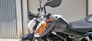 KTM Duke 125cc - Moto  año 2015