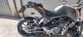 KTM Duke 125cc - Moto  año 2015