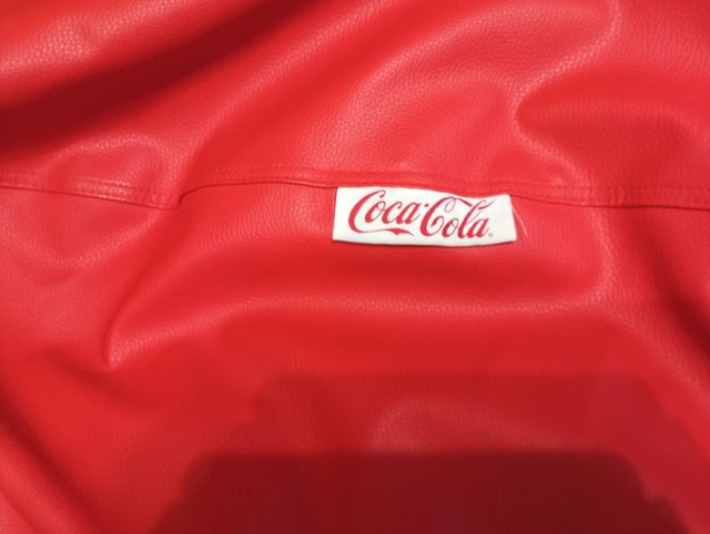 Puff Coca-Cola rojo