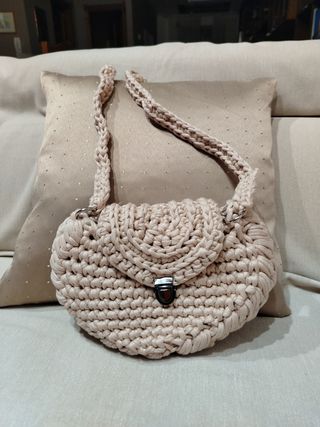 Borsa con tracolla uncinetto beige