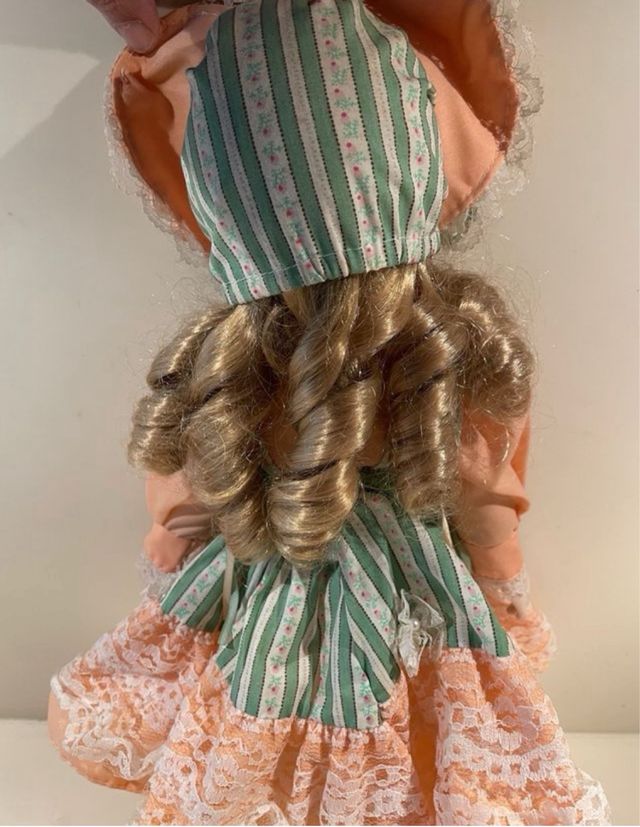 Bambola concarillon  Vintage in bisquit Collezione