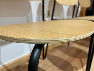 Sillas de diseño marca Decotique en madera y metal