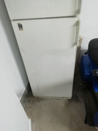 Nevera Balay 2 puertas. No se hacen ENVÍOS. 