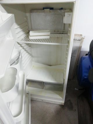 Nevera Balay 2 puertas. No se hacen ENVÍOS. 