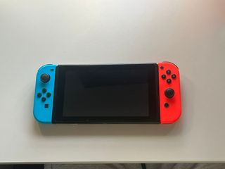 Nintendo Switch Azul y Rojo