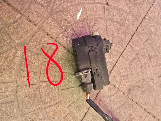 Peças Peugeot 106 (94)