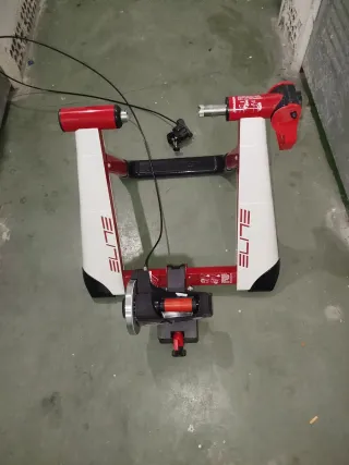 Rodillo Elite Novo Force, sin uso.