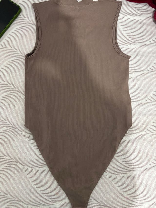 Body Primark marrón talla M