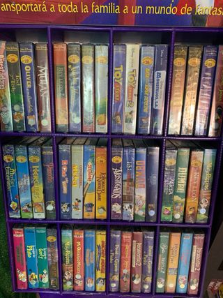 VHS Disney Dinosaurio - Precintada