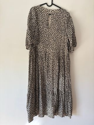 Vestido midi beige con estampado