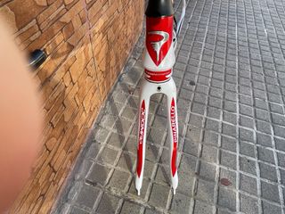 Cuadro Pinarello Carbono más extras