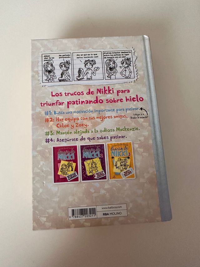 Diario de Nikki 4 - Una patinadora sobre hielo ...