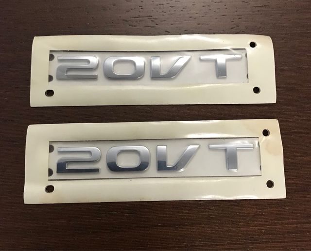 2 Emblemas 20V T originais
