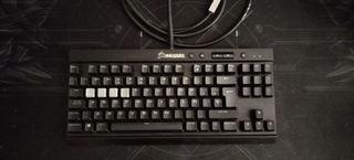 Teclado Corsair K65 Rapidfire