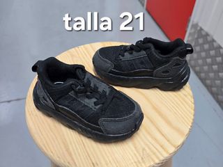 Zapatillas niño talla 21