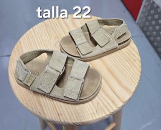 Sandalias niño talla 22 beige