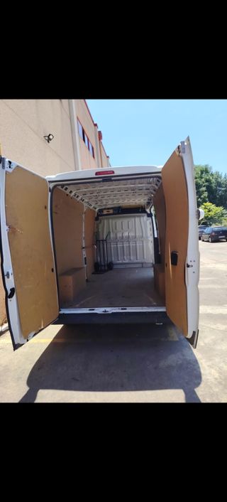 TRANSPORTES Y MUDANZAS 🇪🇸