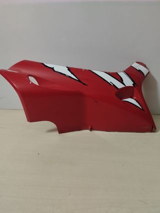 Tapa derecha Peugeot Speedfight 2