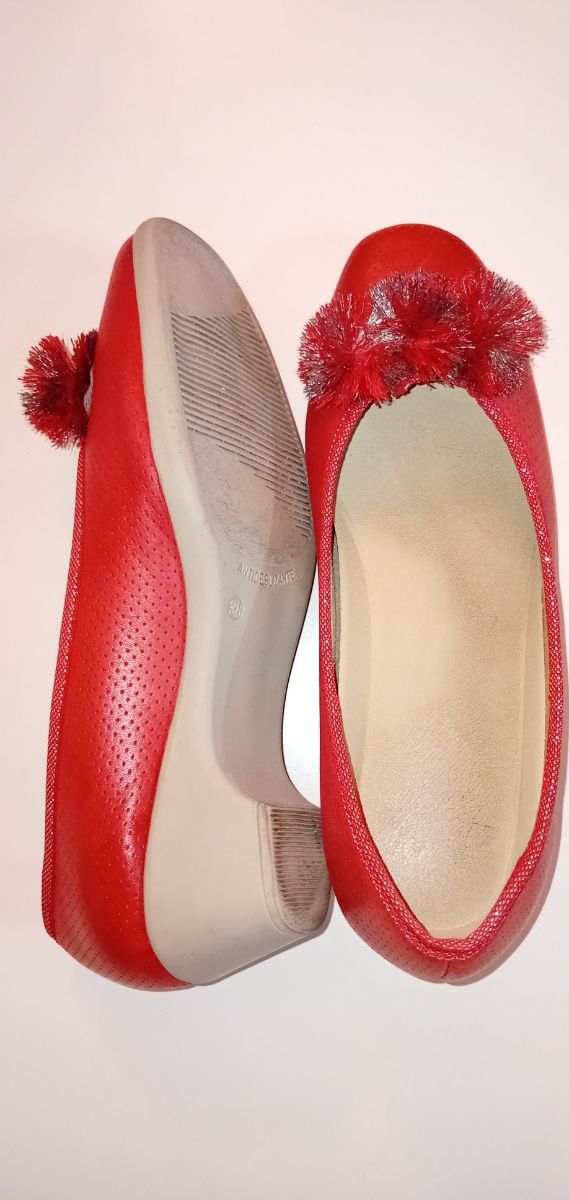 Zapatos rojos cómodos