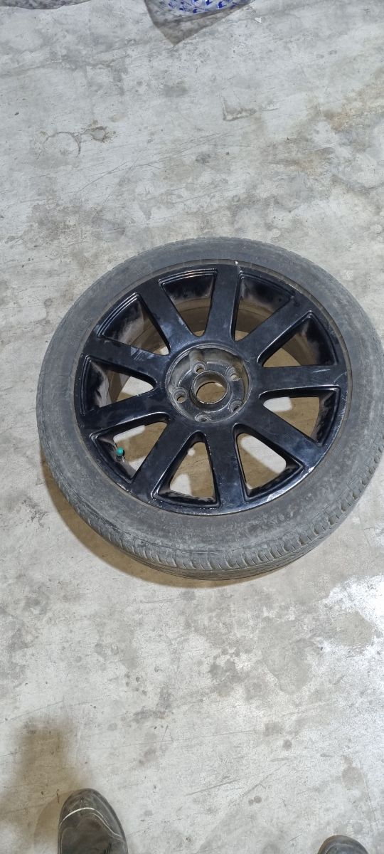Llantas 17" grupo VAG vendo o cambio