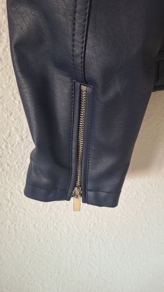 Cazadora moto azul mujer